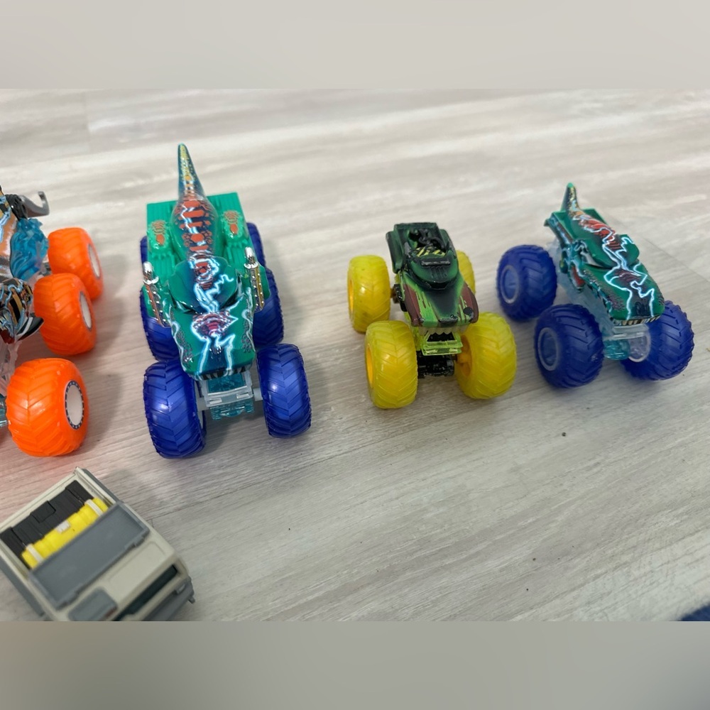 Hot Wheels Monster Truck Lot Orange Green Yellow Blue Kids Toy Cars Set of 7 - Picture 4 of 5